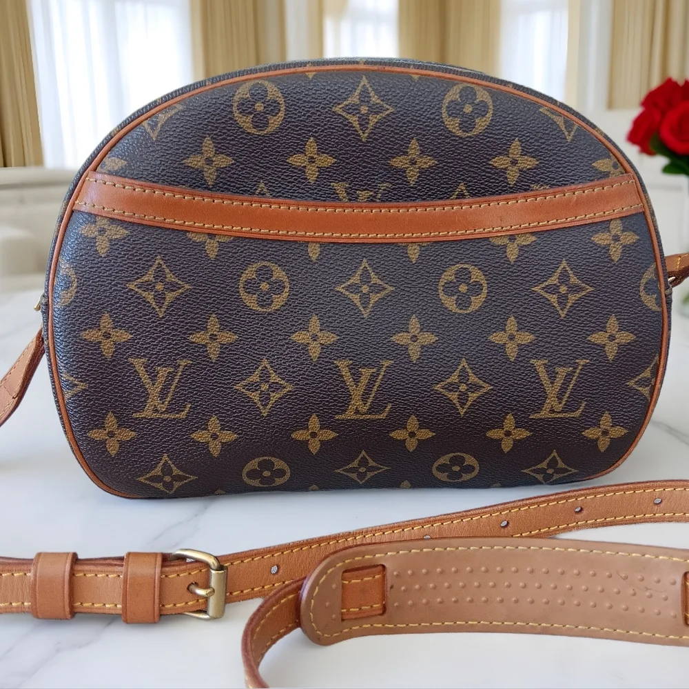 ​👑 LOUIS VUITTON Blois Crossbody Bag Monogram | Pristine Condition - Picture 3 of 16